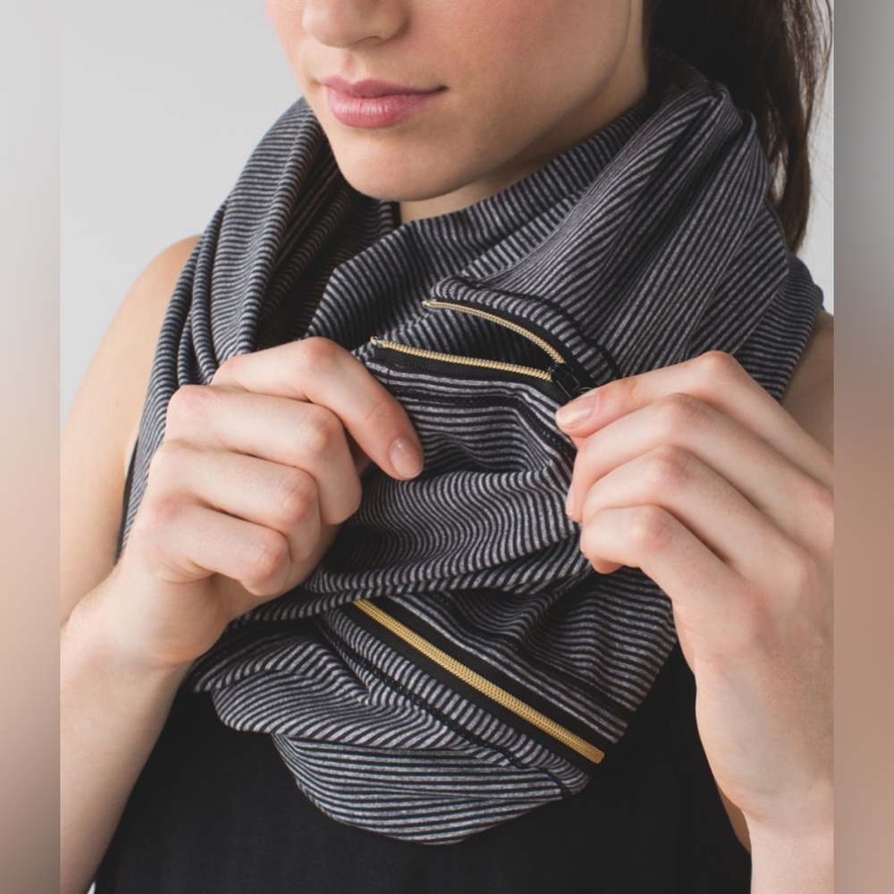 Lululemon Vinyasa Scarf Tonka Stripe Heathered Slate Black